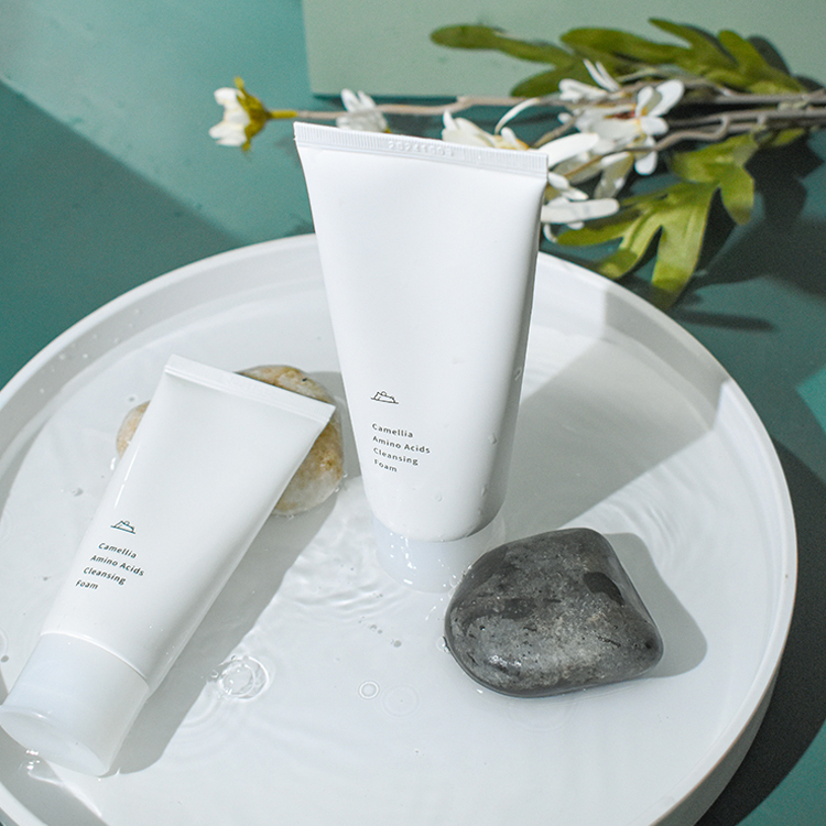 山茶花氨基酸洗面乳